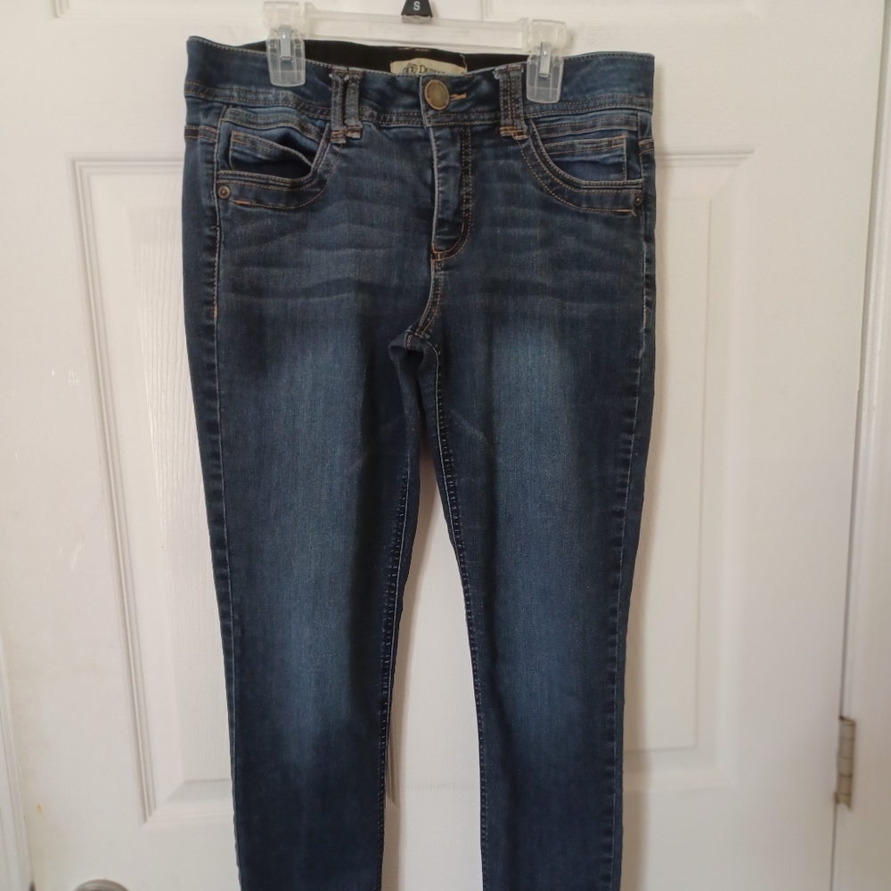 Women size 6 democracy skinny jeans